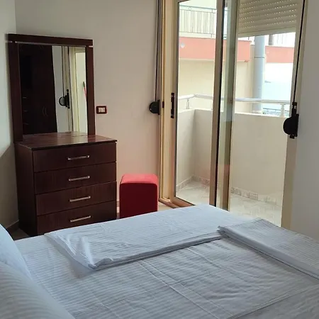 Hanna Seaview Apartment Sarandë