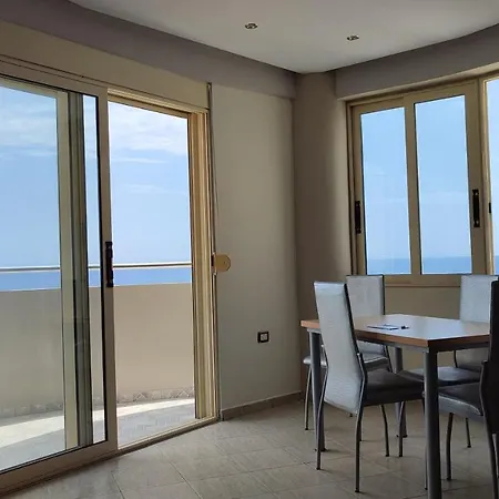 Hanna Seaview *